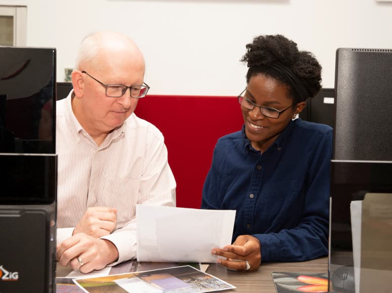 reviewing fleet graphics